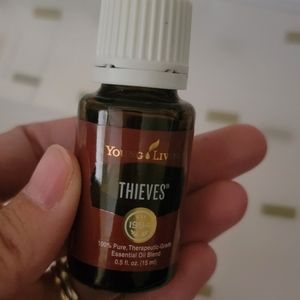 Thieves Essential Oil Young Living